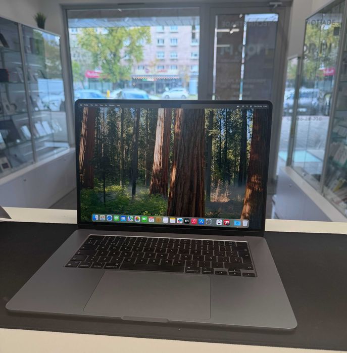 Macbook Air M2 15" 2023 8GB RAM 256GB SSD Silver Bateria 93% / Sklep iTOP Muranów [46075]