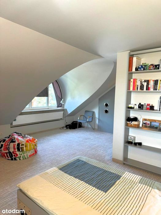 Wolnostojący dom, 800m2 działka, 3 garaże