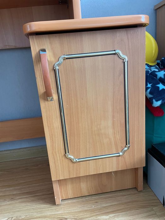 Столик кімнатний