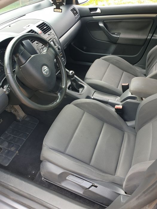 Volkswagen  Golf