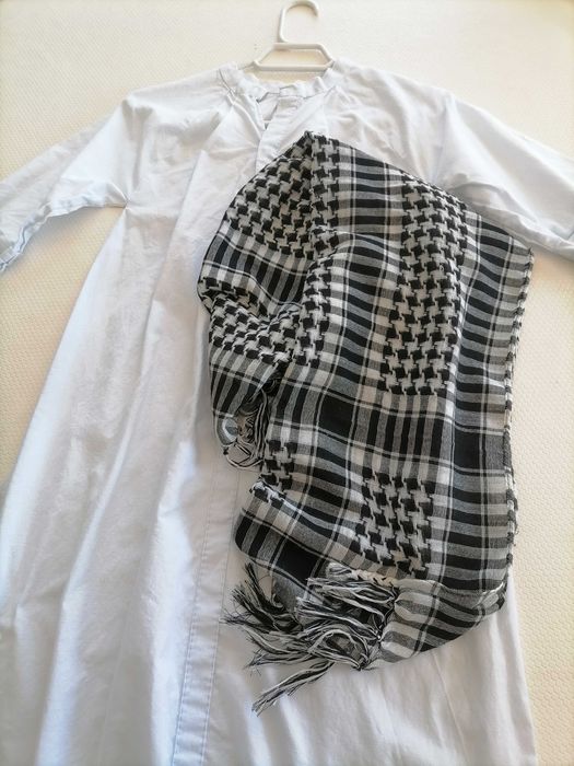 Fato de carnaval xeique das arábias