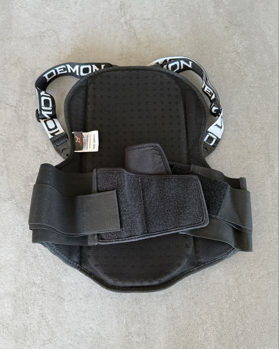 Захист спини Demon