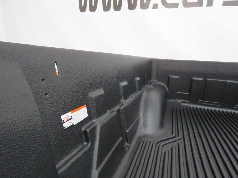 Fundo de caixa Nissan Navara D23 Sem aba com Channel