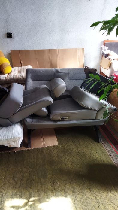 Продам автокрісла сидіння для мікроавтобуса з фольцвагена оригінал.