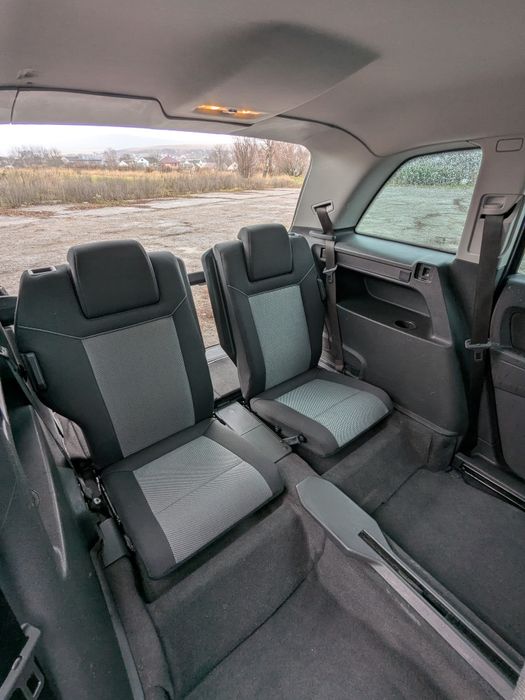 Opel zafira b 1.7cdti 2010 7містць