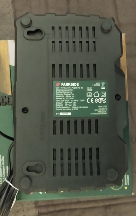 Carregador duplo 4,5A Parkside 12V