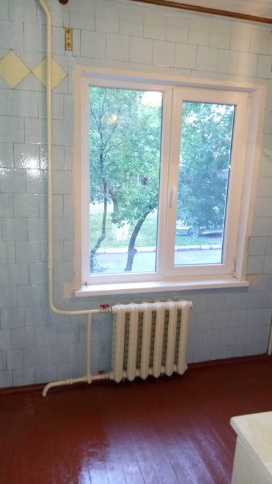 4-х кімнатна квартира під житло або комерцію + гараж (район Черемушки)