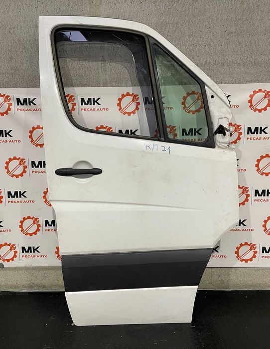 Porta frontal direita Mercedes Sprinter 2015