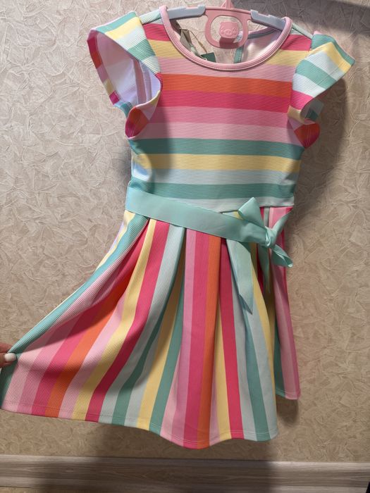 Платье на девочку 3-4 лет