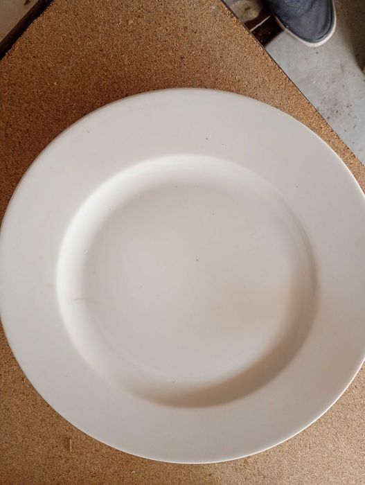 Тарелки. Иран. Maghsoud Porcelain.