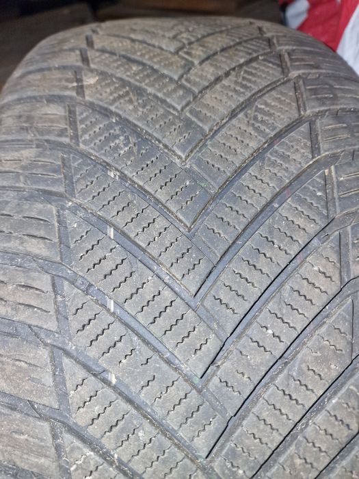 Opony wielosezonowe Imperial 245/50R18