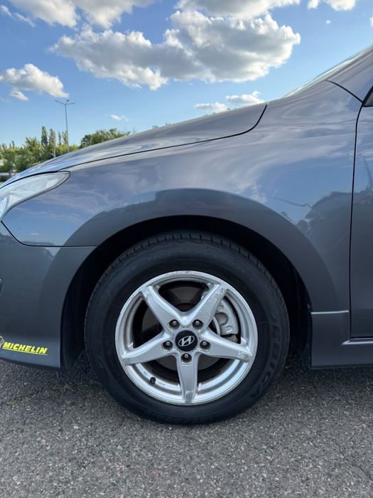 Продам автомобіль Hyundai i30CW