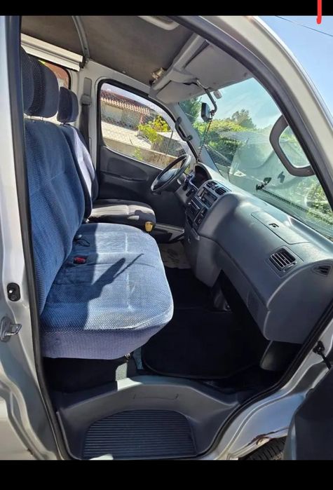 Toyota hiace 2.5 6 lugares
