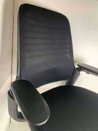 Sprzedam ergonomiczne krzesło biurowe Steelcase Seria 1