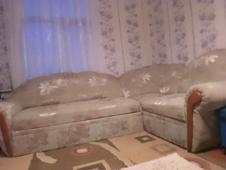 Продам диван в хорошому стані