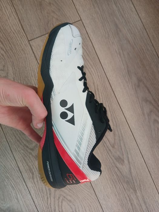 Buty yonex 65 badminton