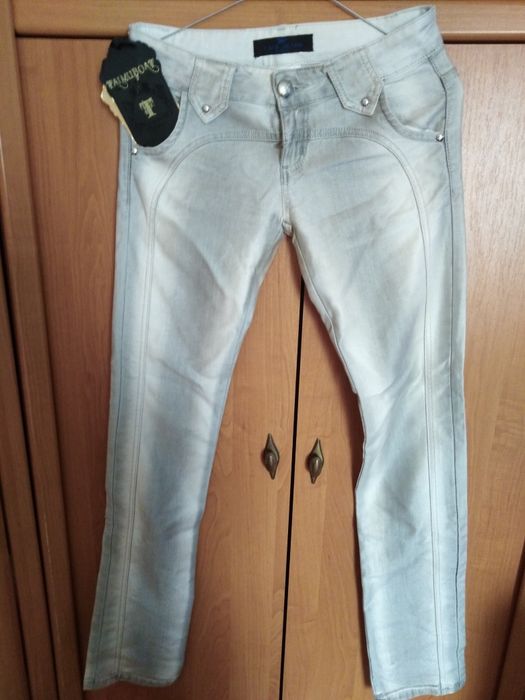 Футболки, кофточки.