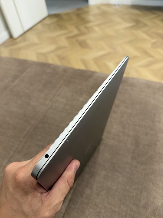MacBook Air 13 2020 i5 /8 GB /512 Gb 93% АКБ!