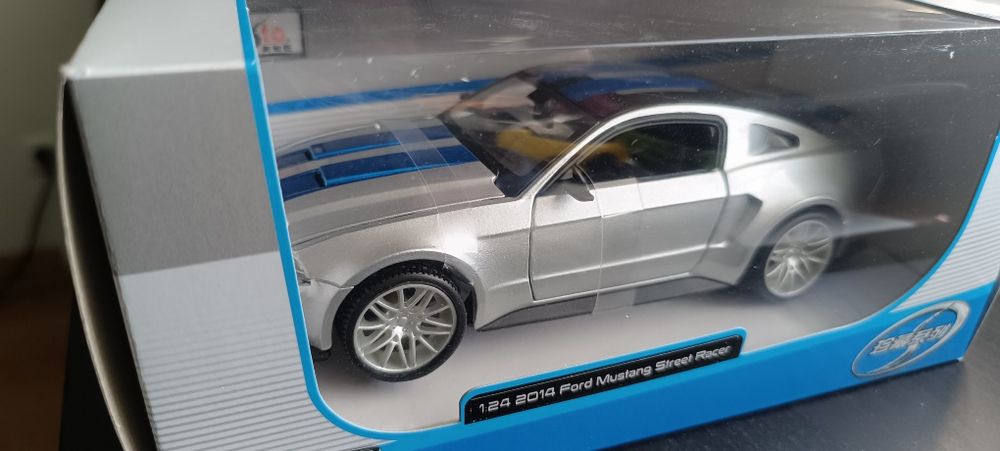 Ford Mustang Miniatura 1:24