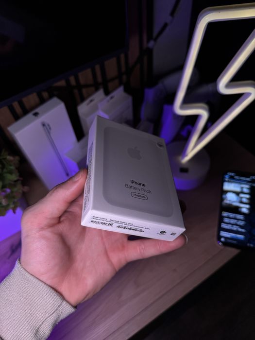 Знижка! • Apple MagSafe Battery Pack 5000