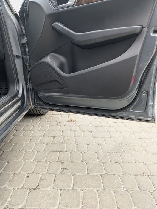 Продаю Audi Q5 2012 2.0 бензин