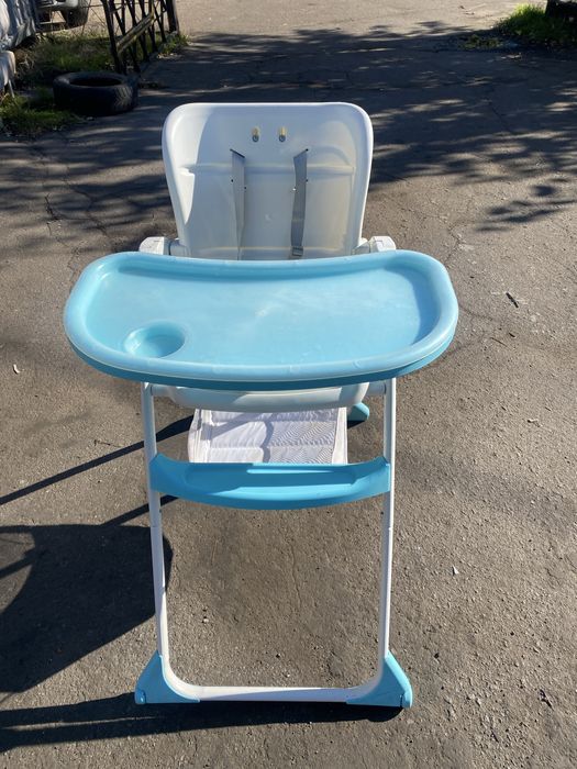 Стілець для годування
