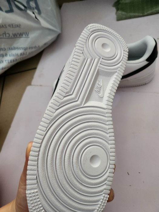 Nike Air Force 1 '07 białe sneakersy damskie 36