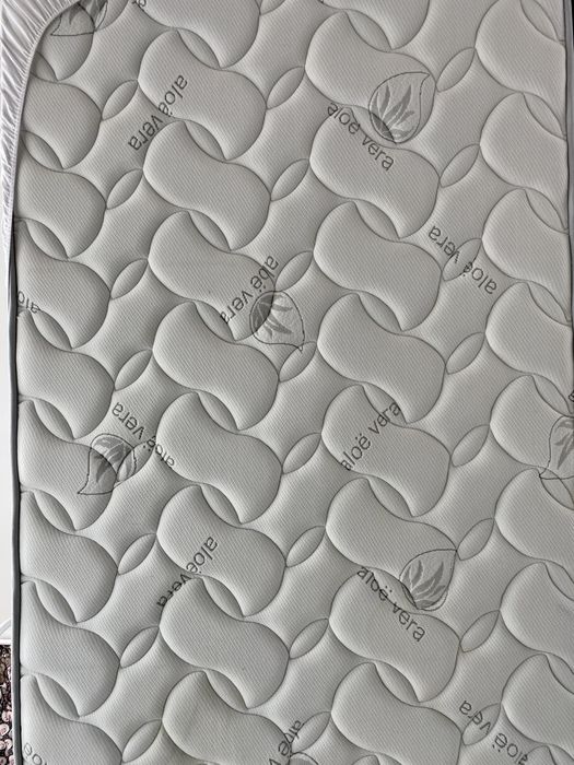 NOVO NUNCA USADO Cama bebecar trama romantica com colchao aloe vera
