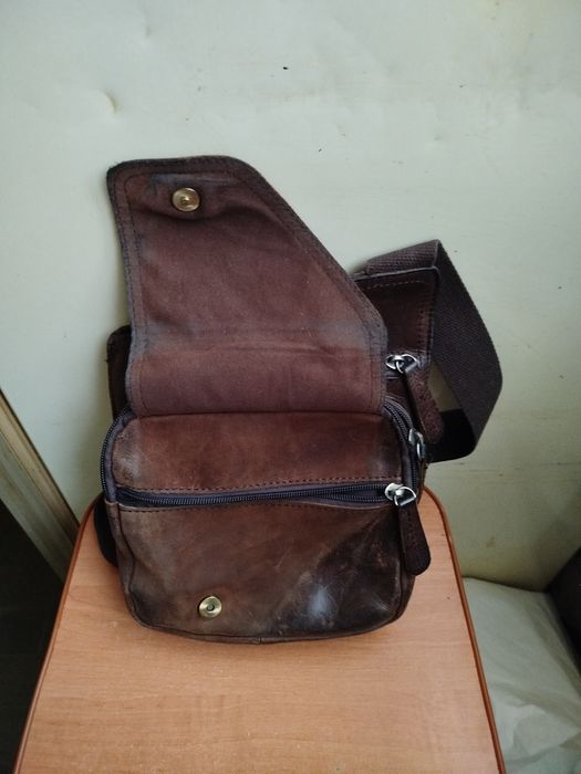 Продам мужскую кожаную сумку