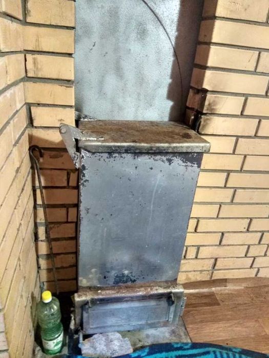 Під Е відновлення можливо , у житловому стані із джерельною водою !