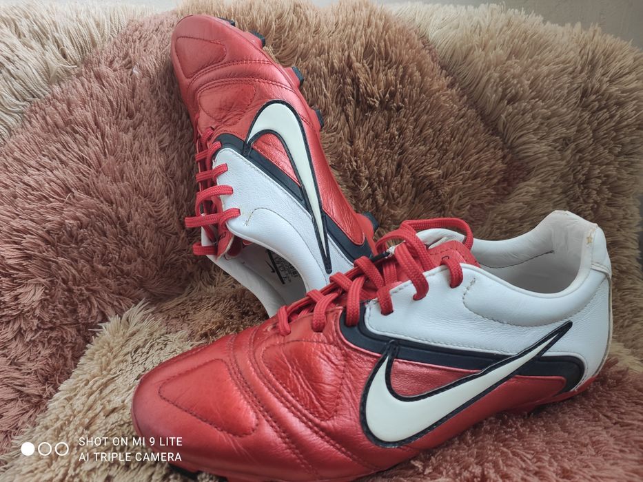 Продам бутцы Nike