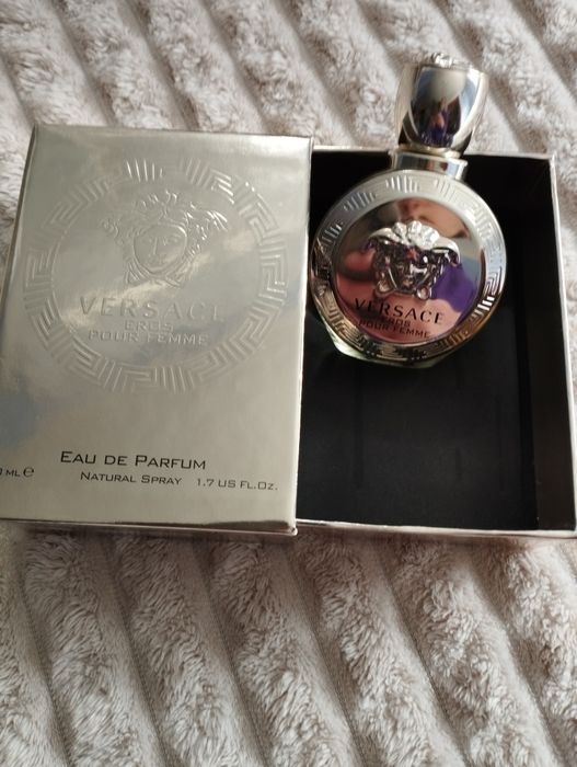 Продам половина , цена 500 гривен