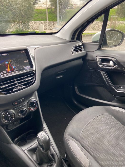 Peugeot 208 1.6 BLUE HDI