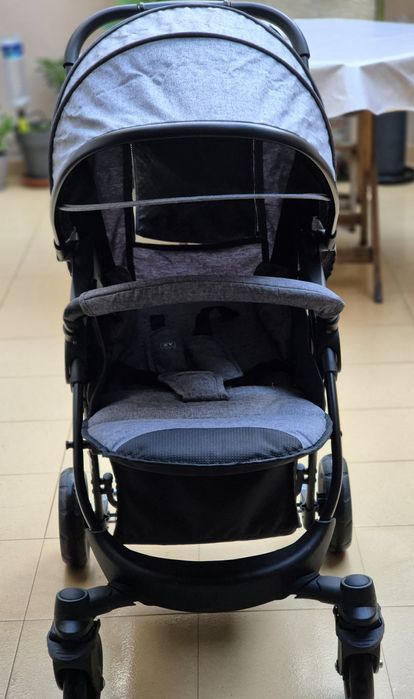 Carrinho Zippy como novo