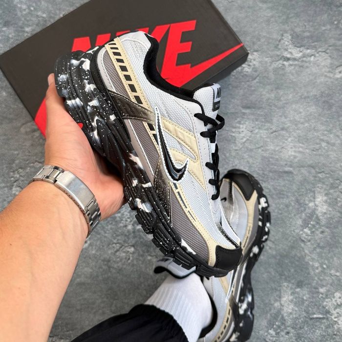 Nike Initiator custom beige black