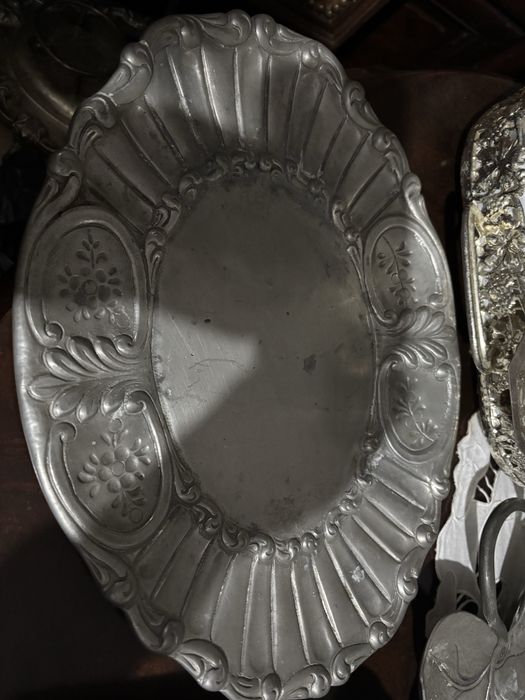 Taça de estanho e base ou travessa também de estanho