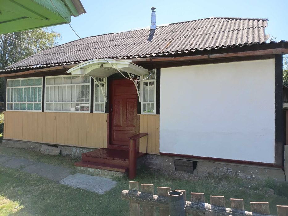 Продаж будинку в м. Мена