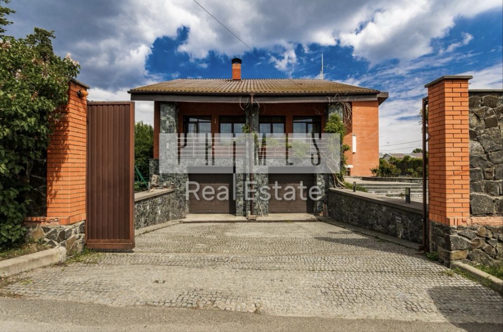 Продаж будинку з Укриттям! 450 м2, камін, сауна, басейн 8 соток Поділ, парк, автономний