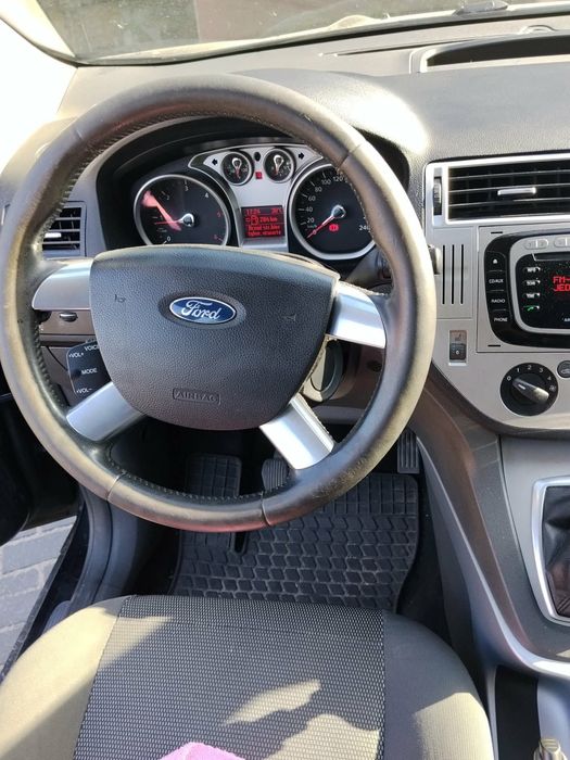 Ford Kuga 2011 r.
