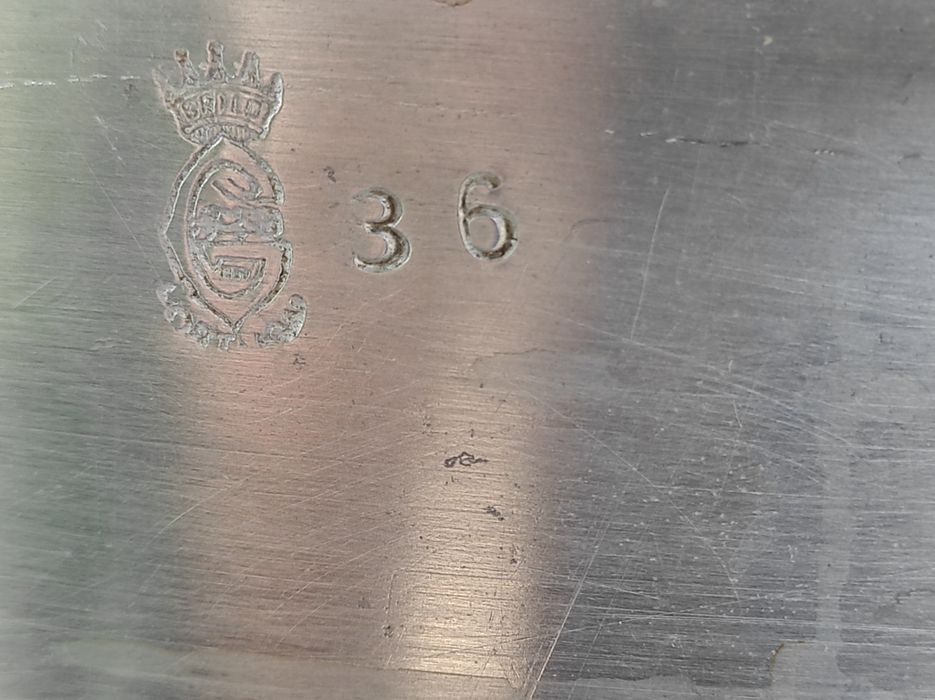 Tacho número 36 em alumínio , para patuscadas