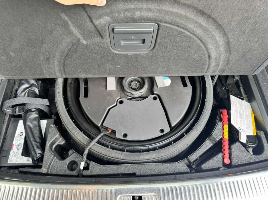 Продаю Audi Q5 2021 року