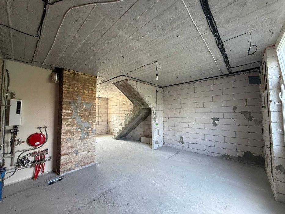 Держ Програми Таунхаус Дніпровський район вул.Садова Поруч пляж