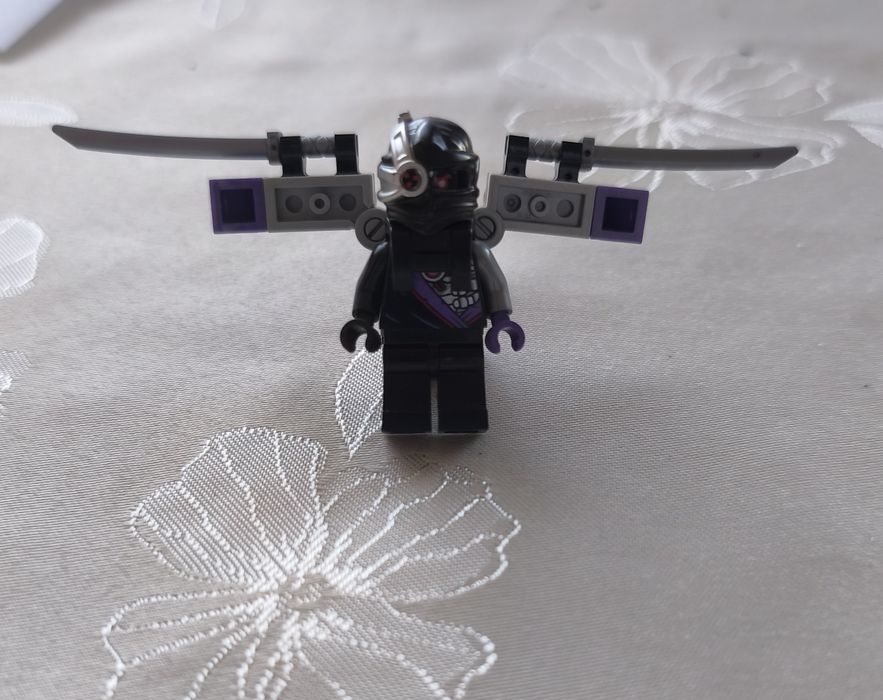 Figurka Lego Ninjago njo0653 Nindroid Warrior, Neck Bracket (for Jet Pack) - Legacy z 71737