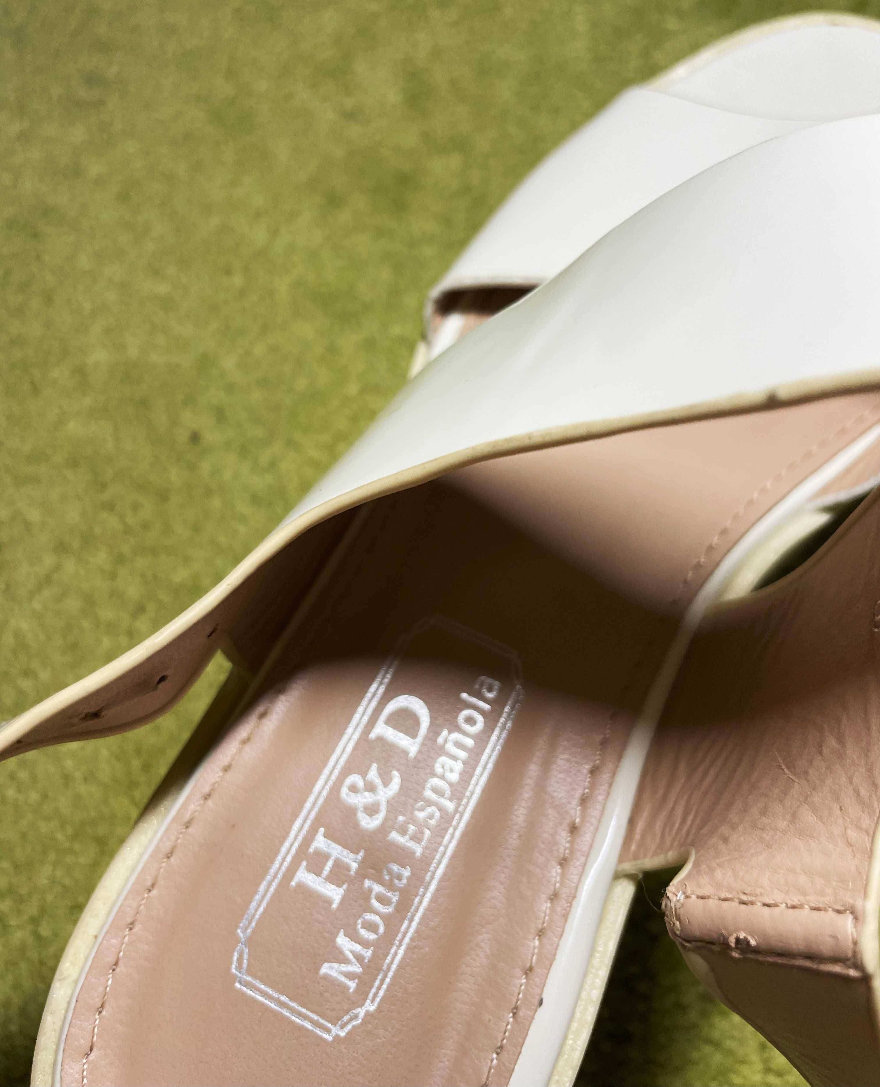 H & d moda española sandals deals