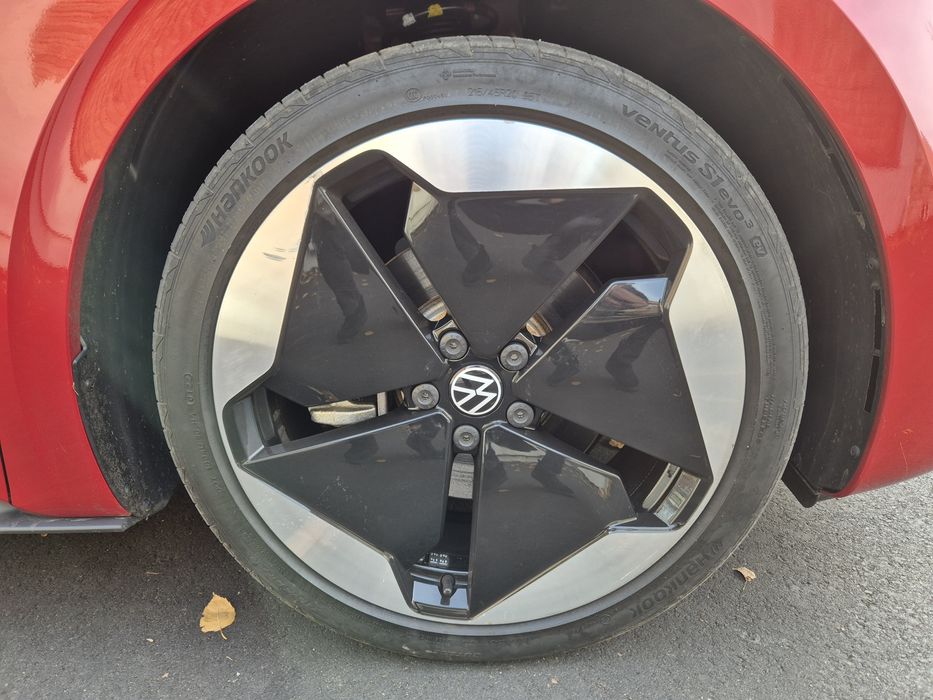 Продам колеса VW id3 r20, 215 45