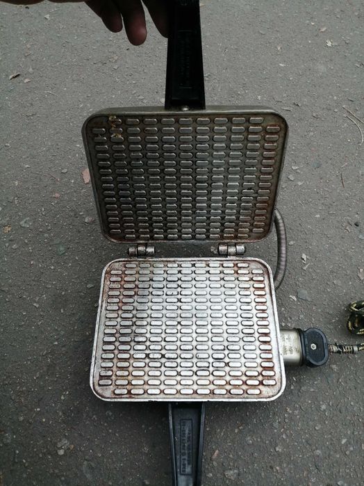 электровафельница