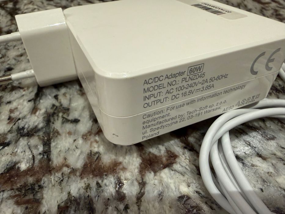 MacBook Air (Intel i5, 8GB ram, 512 GB) - nowa bateria