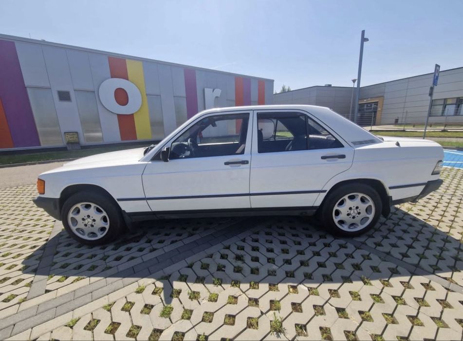 Mercedes w190 1985r
