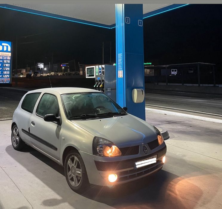 Renault Clio II 1.5 dci Comercial (Motor Avariado)