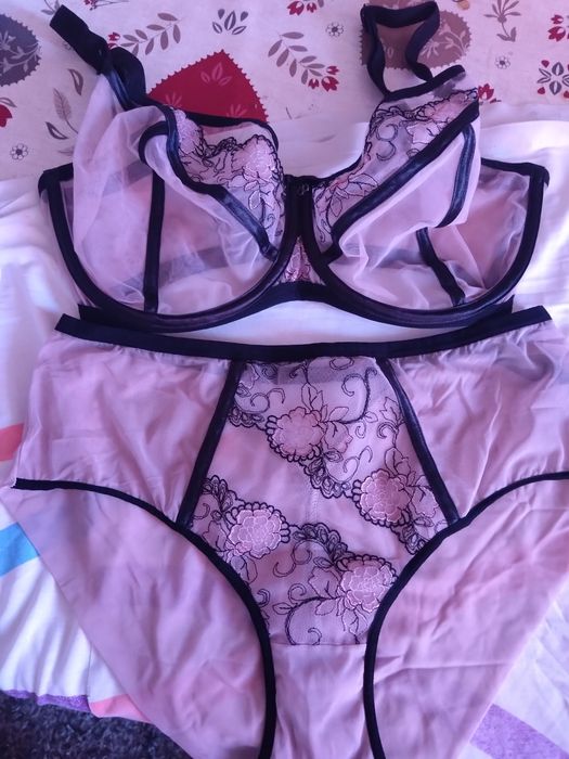 Komplet bielizny damskiej Gorsenia 70J+XL